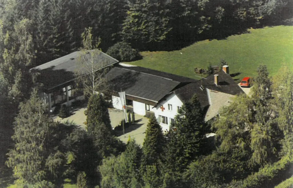 Luftaufnahme des JRK-Heims in Litzlberg zwischen 1980 und 2000